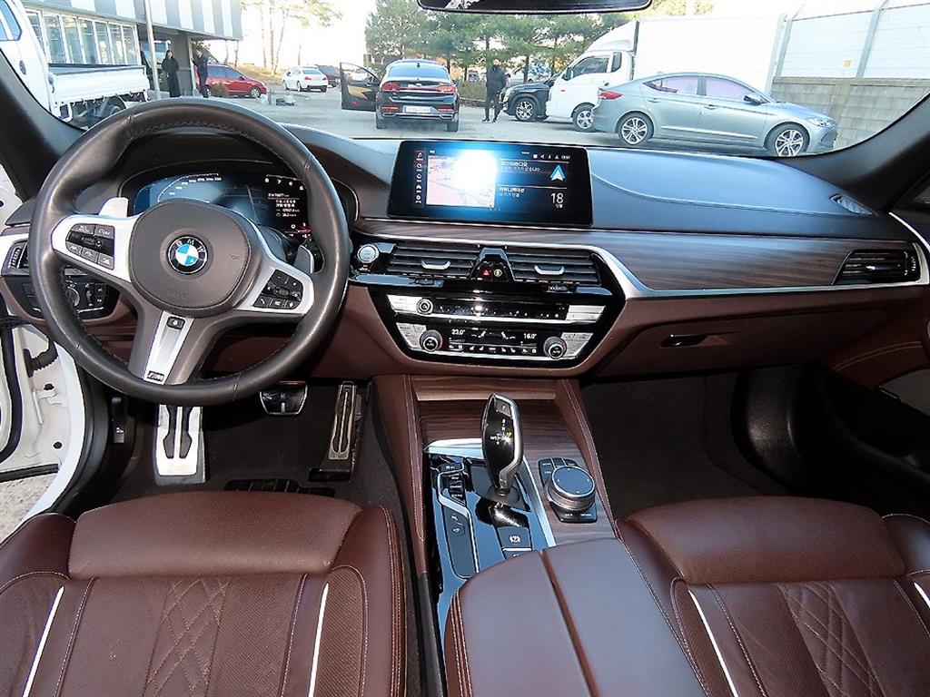 BMW 5 Series - Vista 7