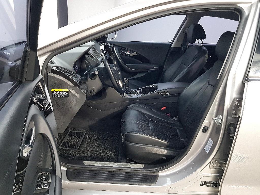 HYUNDAI Grandeur - Vista 8