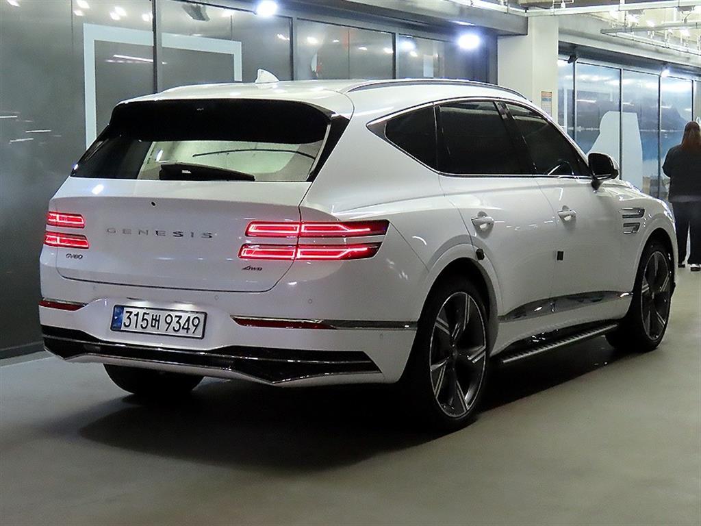 Genesis GV80 - Vista 4