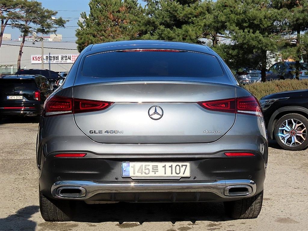 Mercedes Benz GLE Class - Vista 4