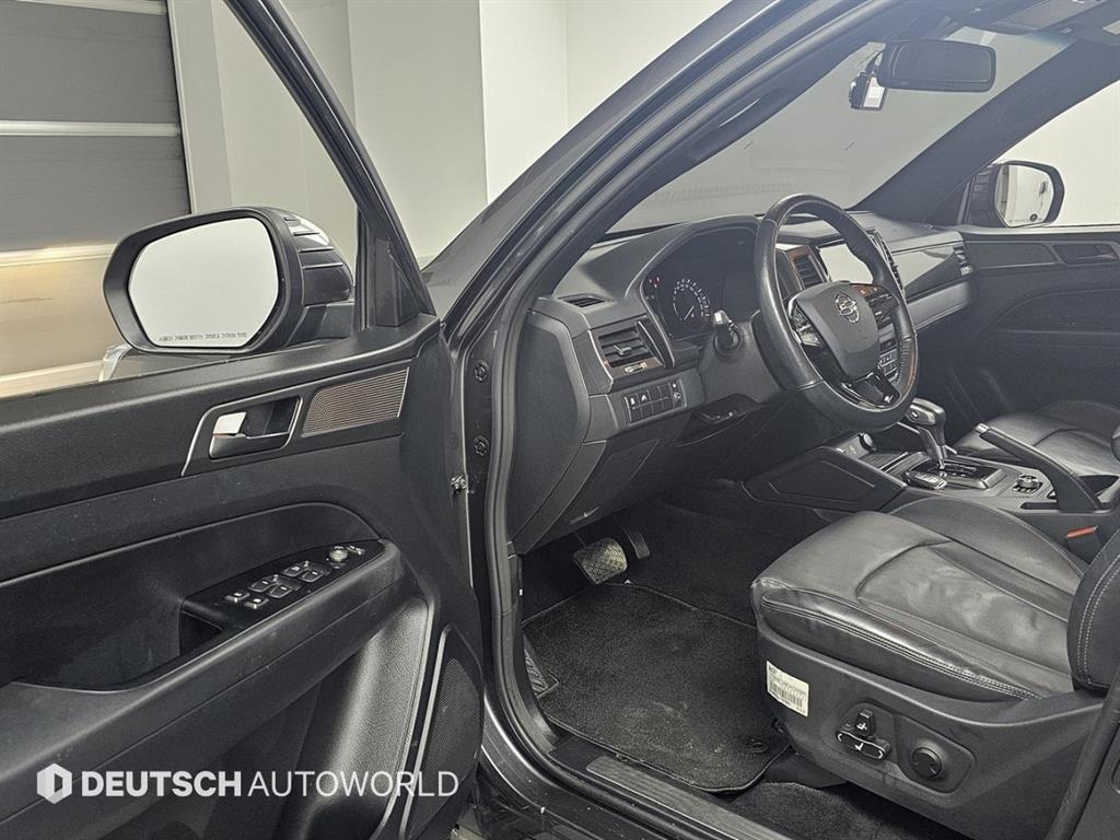Ssangyong Rexton - Vista 11