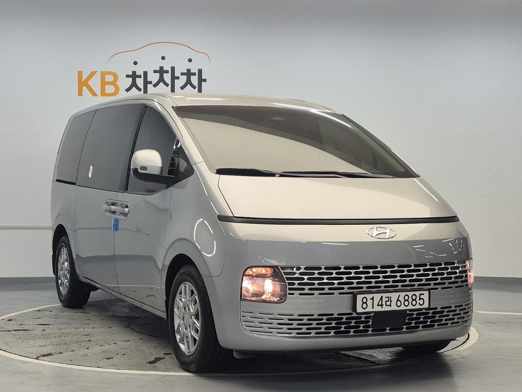 HYUNDAI Staria - Vista 4