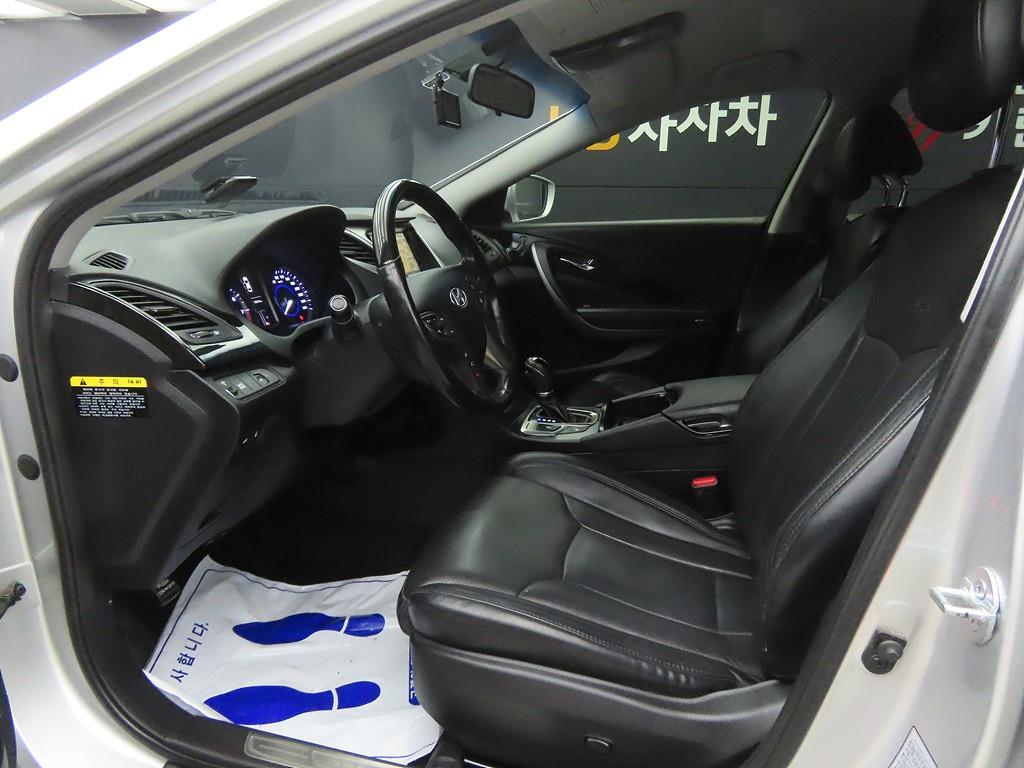 HYUNDAI Grandeur - Vista 5