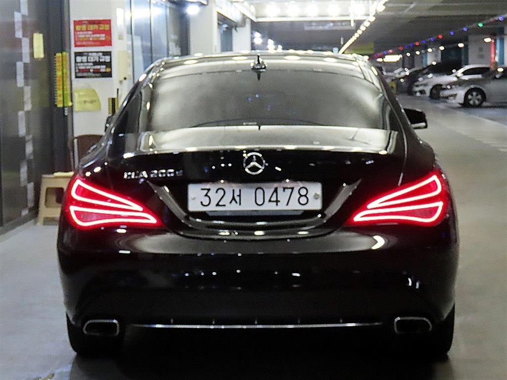 Mercedes Benz CLA Class - Vista 5