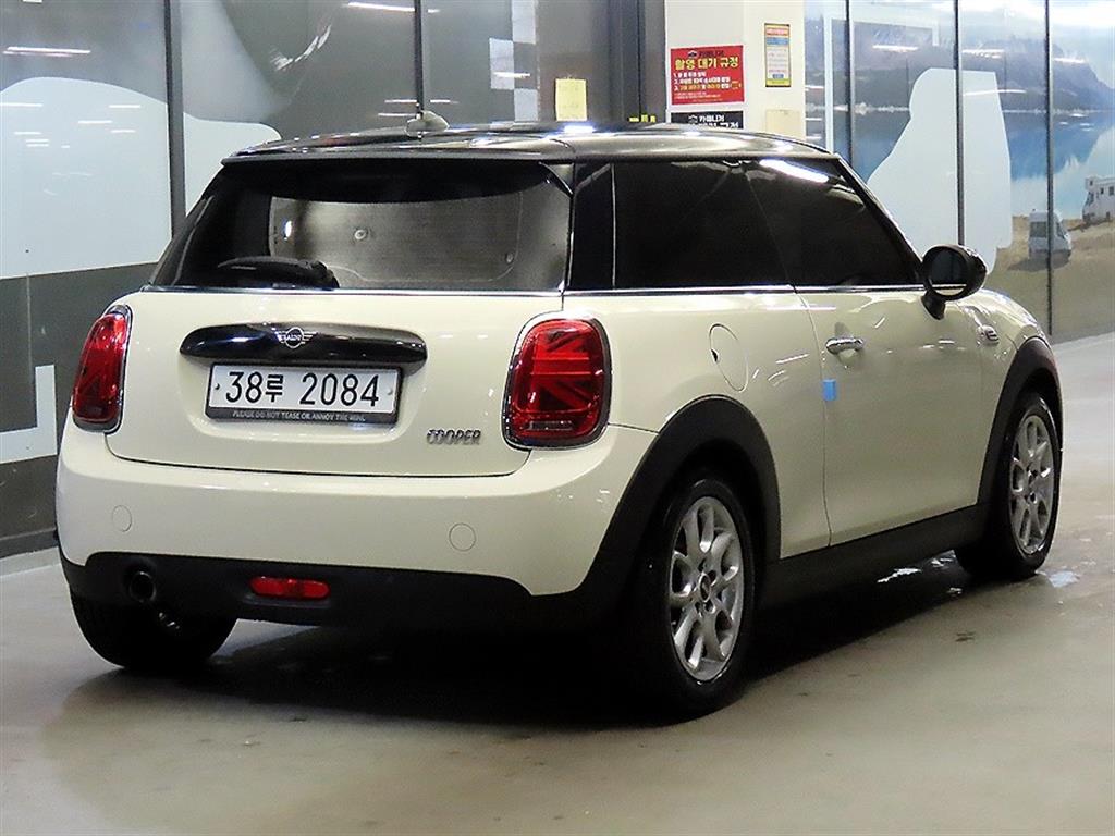 Mini Cooper - Vista 4