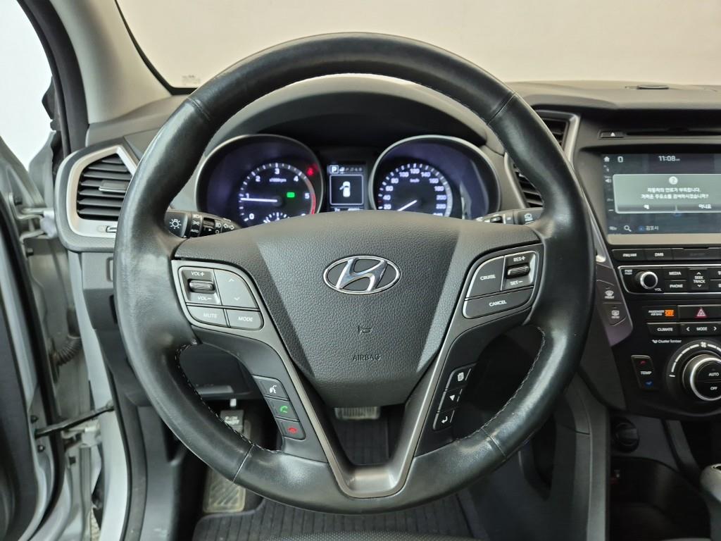 HYUNDAI Santa Fe - Vista 9