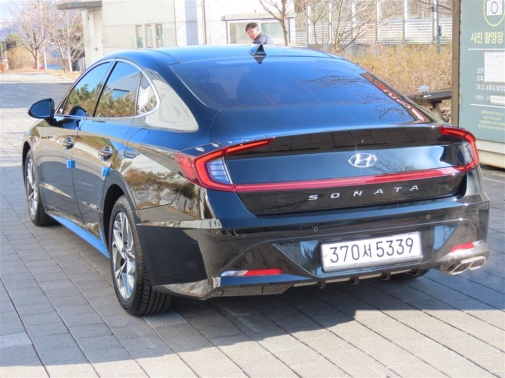 HYUNDAI Sonata - Vista 7