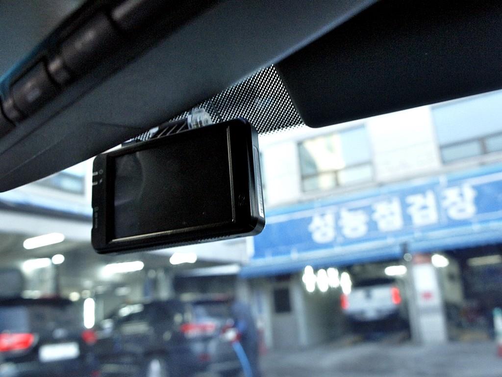 Ssangyong Tivoli 2022 Blanco - Importación desde Corea - HF Imports Iquique - Foto 13