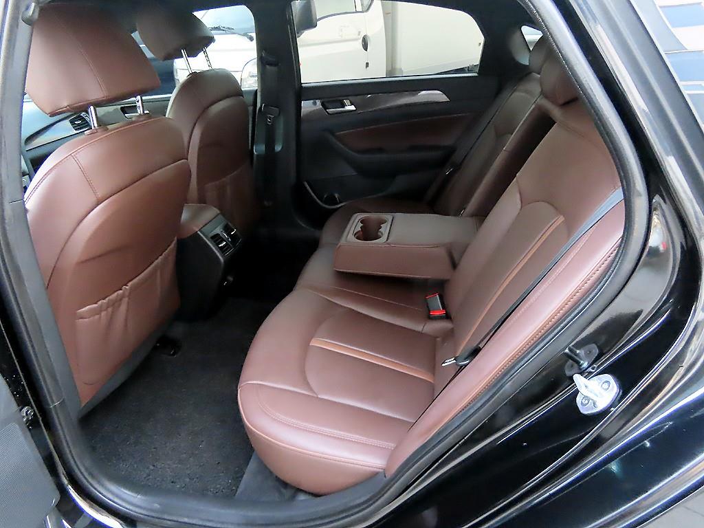 HYUNDAI Sonata - Vista 6