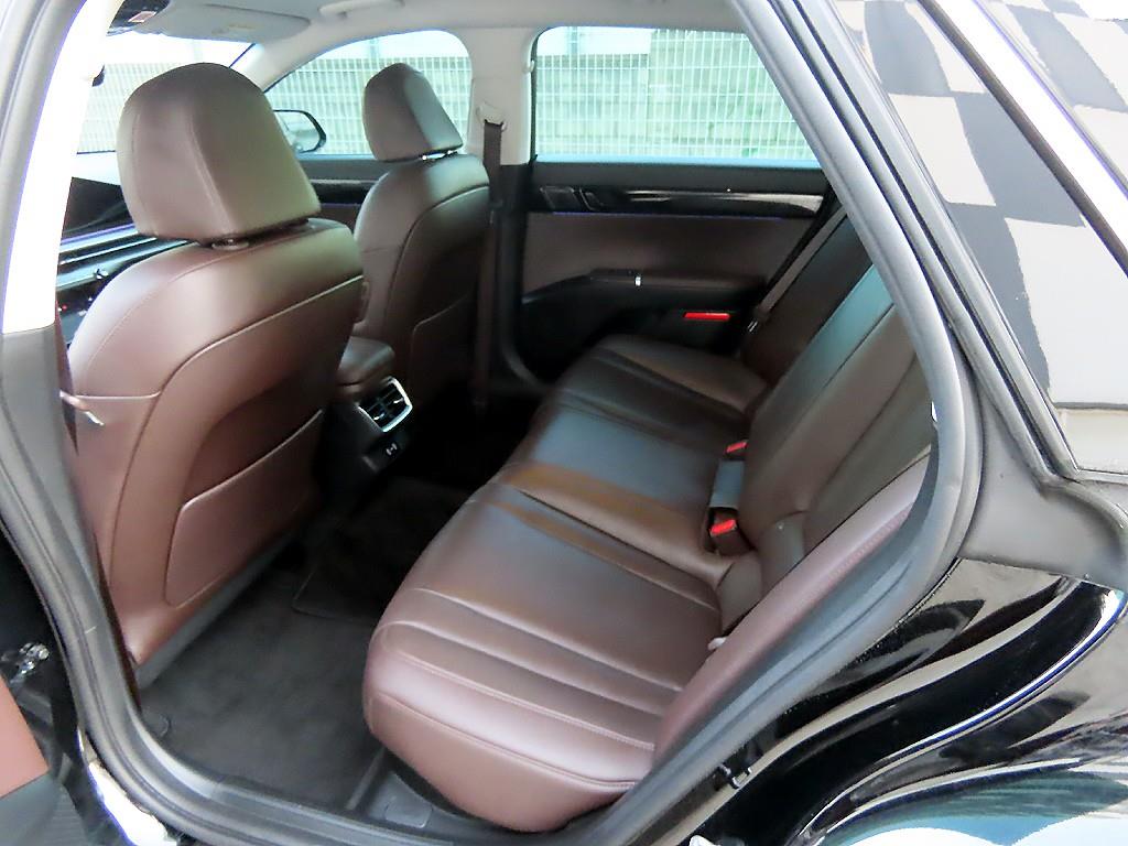 HYUNDAI Grandeur - Vista 6