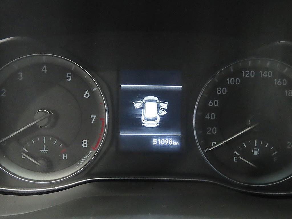 HYUNDAI Kona - Vista 11