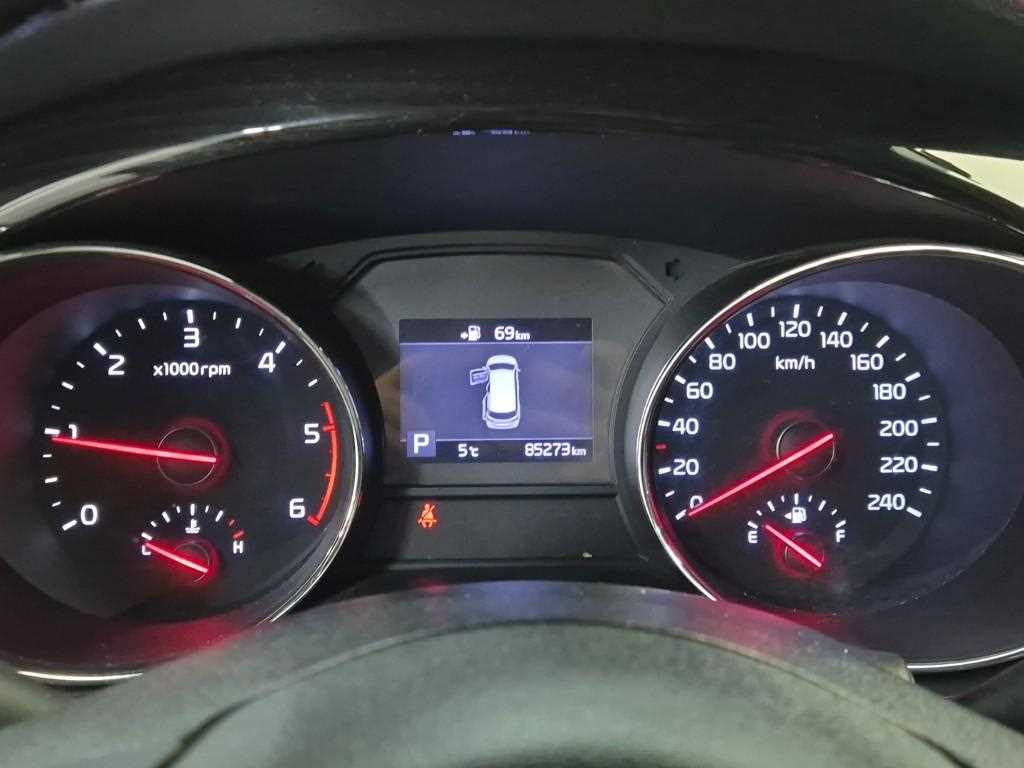 KIA Carnival - Vista 6