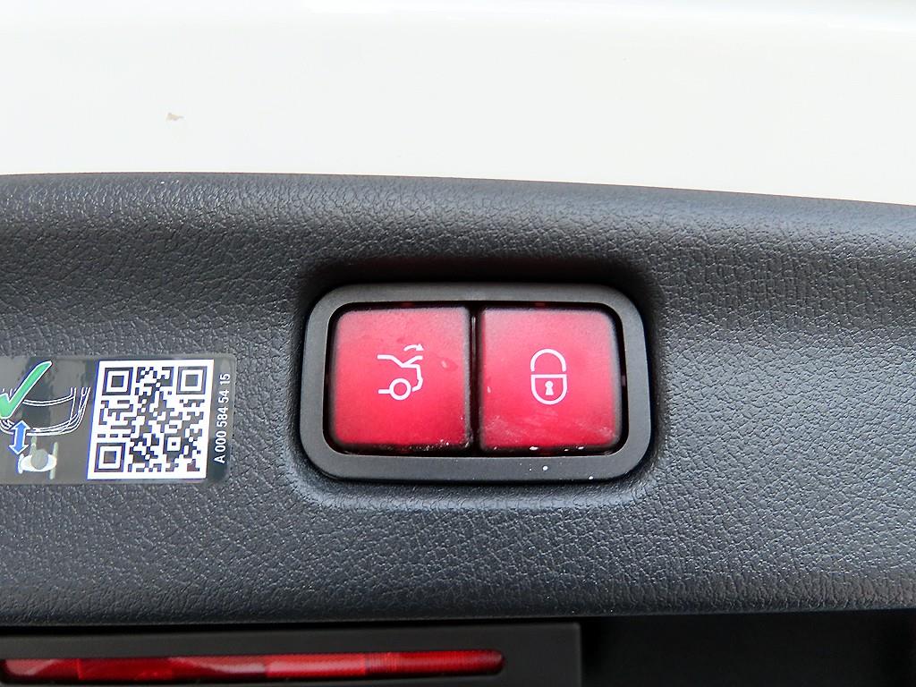 Mercedes Benz C Class 2025 Blanco - Importación desde Corea - HF Imports Iquique - Foto 16