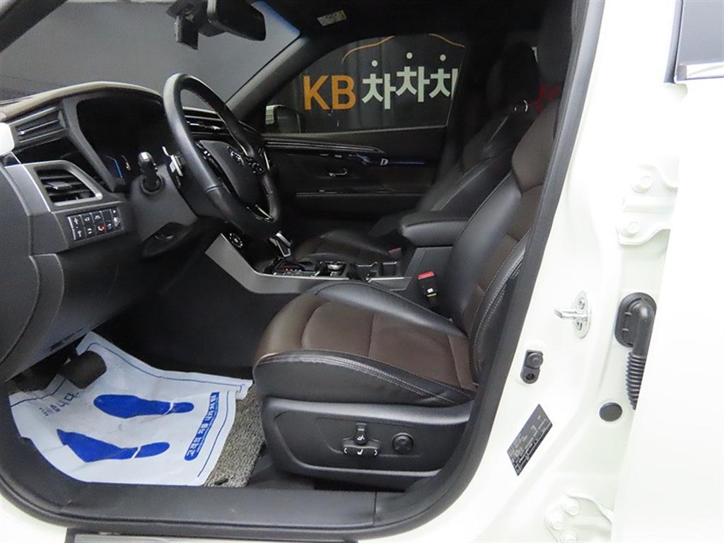 Ssangyong Korando - Vista 5