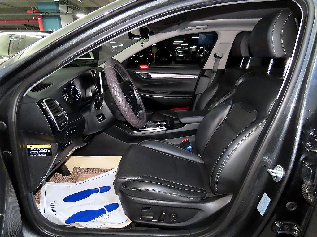 HYUNDAI Grandeur - Vista 6