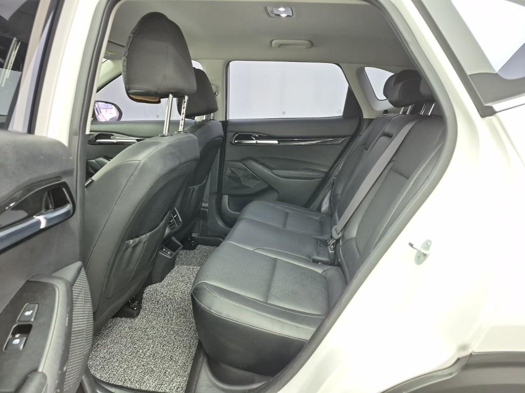 KIA Seltos - Vista 12