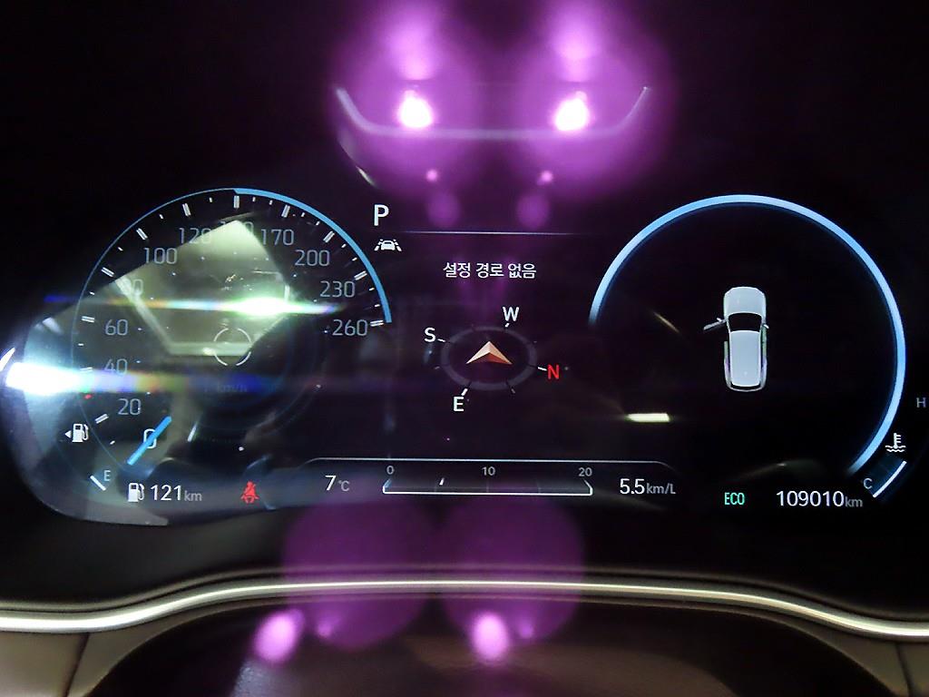 Genesis GV80 - Vista 9