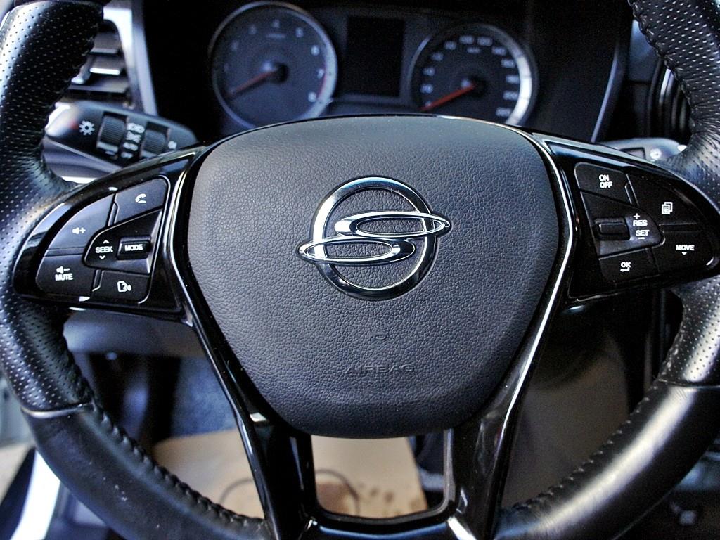 Ssangyong Tivoli 2022 Blanco - Importación desde Corea - HF Imports Iquique - Foto 8