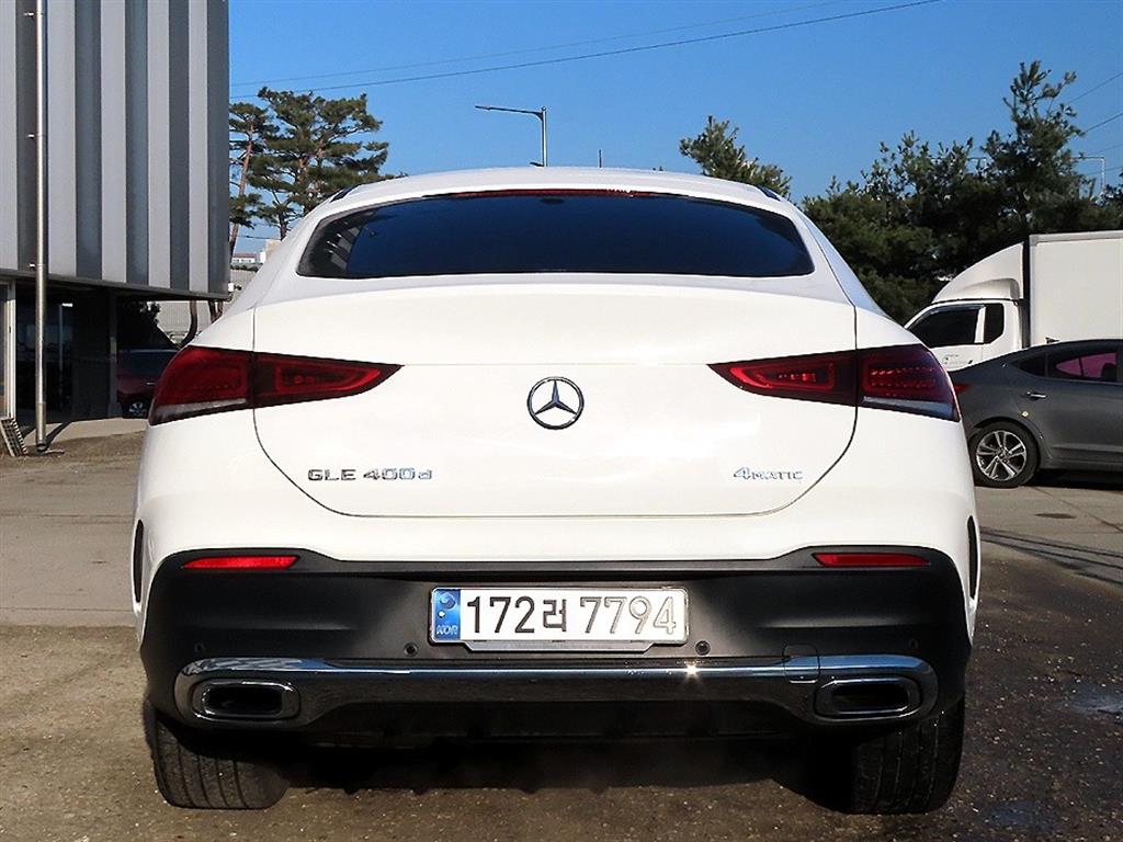 Mercedes Benz GLE Class - Vista 4