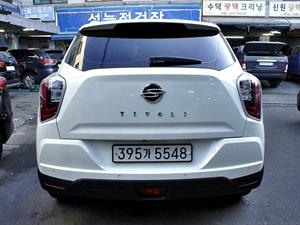 Ssangyong Tivoli - Vista 6