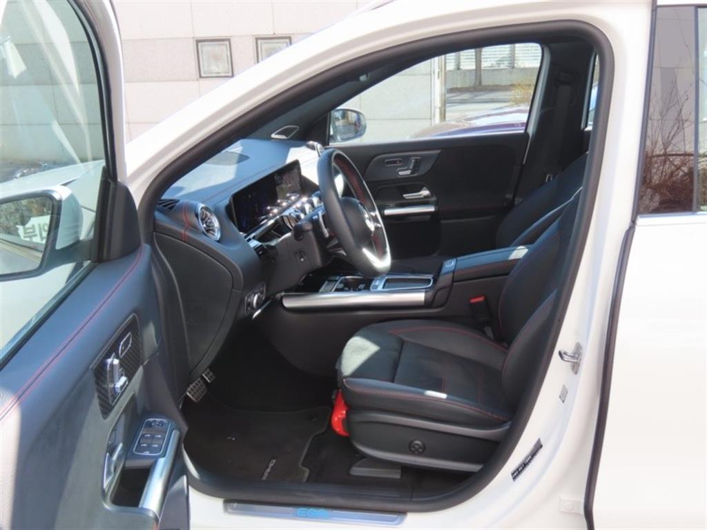 Mercedes Benz EQA 2025 - Importación desde Corea - HF Imports Iquique - Foto 13