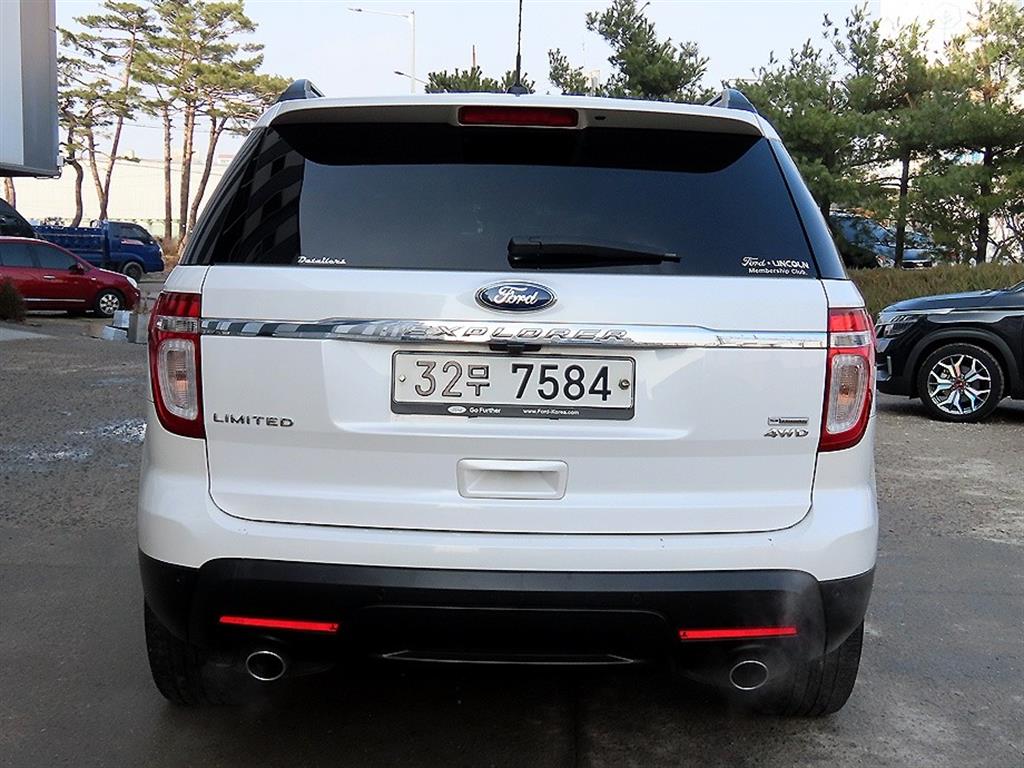 Ford Explorer - Vista 4