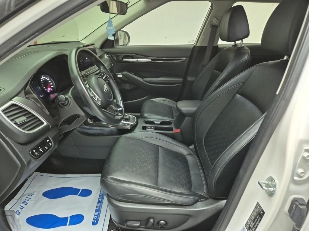 KIA Seltos - Vista 11