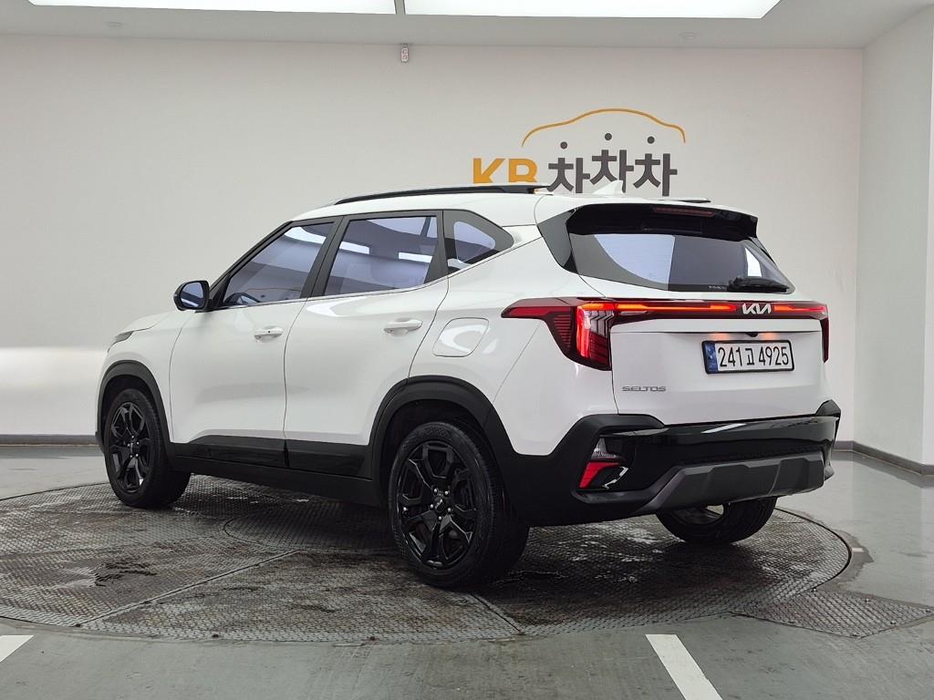 KIA Seltos - Vista 3