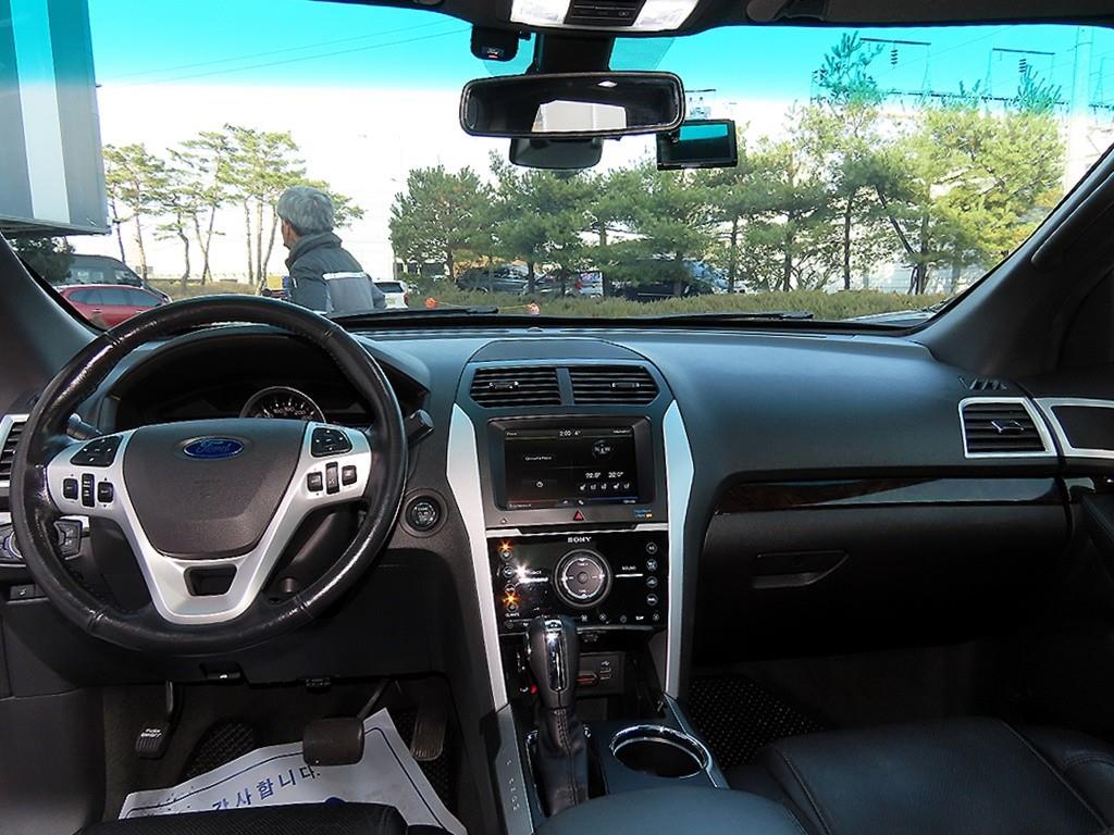 Ford Explorer - Vista 7