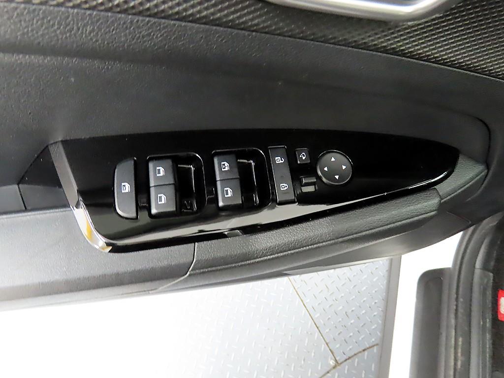 KIA Sportage - Vista 11