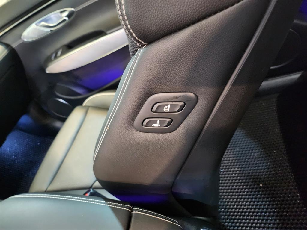 Genesis GV70 - Vista 10