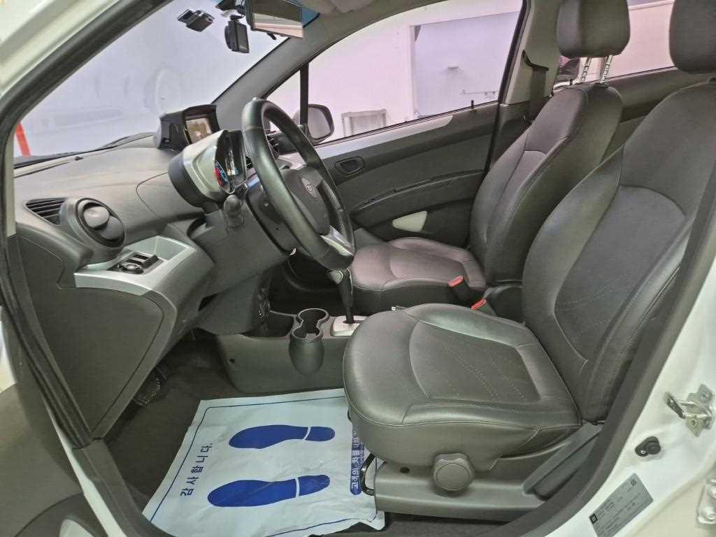 Chevrolet Spark - Vista 11