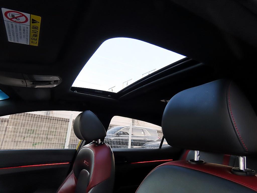 HYUNDAI Avante 2017 Amarillo - Importación desde Corea - HF Imports Iquique - Foto 17