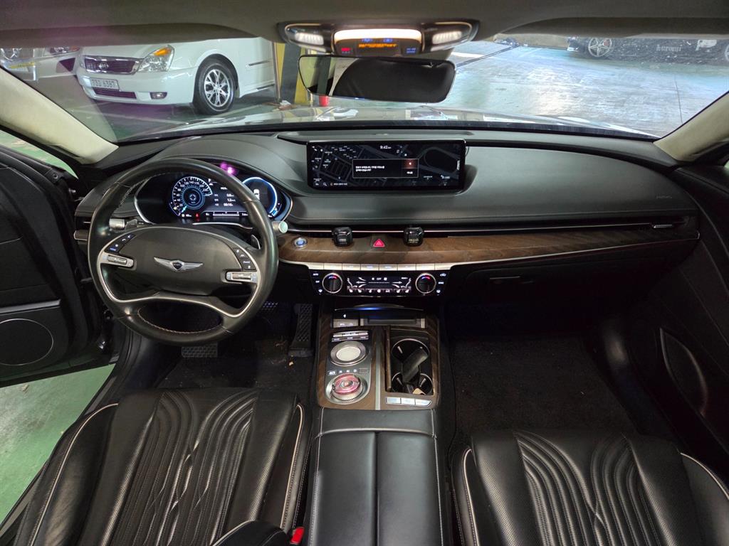 Genesis G80 - Vista 8