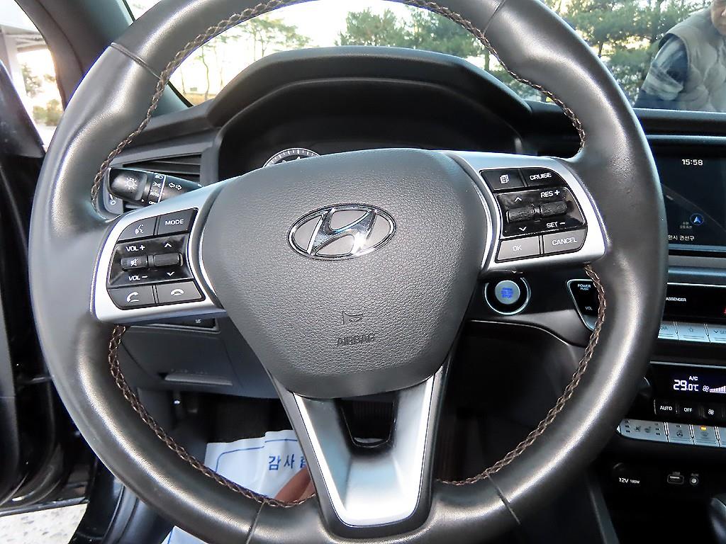 HYUNDAI Sonata - Vista 8