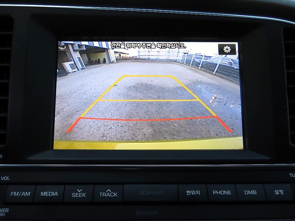 HYUNDAI Avante 2017 Amarillo - Importación desde Corea - HF Imports Iquique - Foto 16