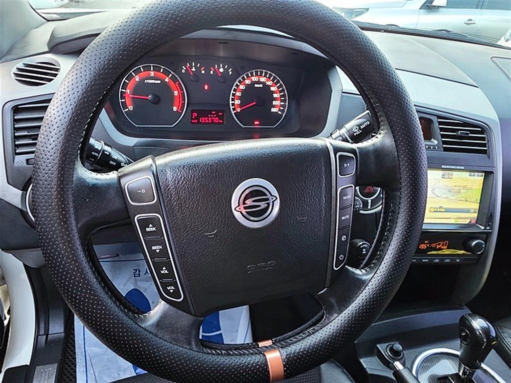 Ssangyong Korando - Vista 12