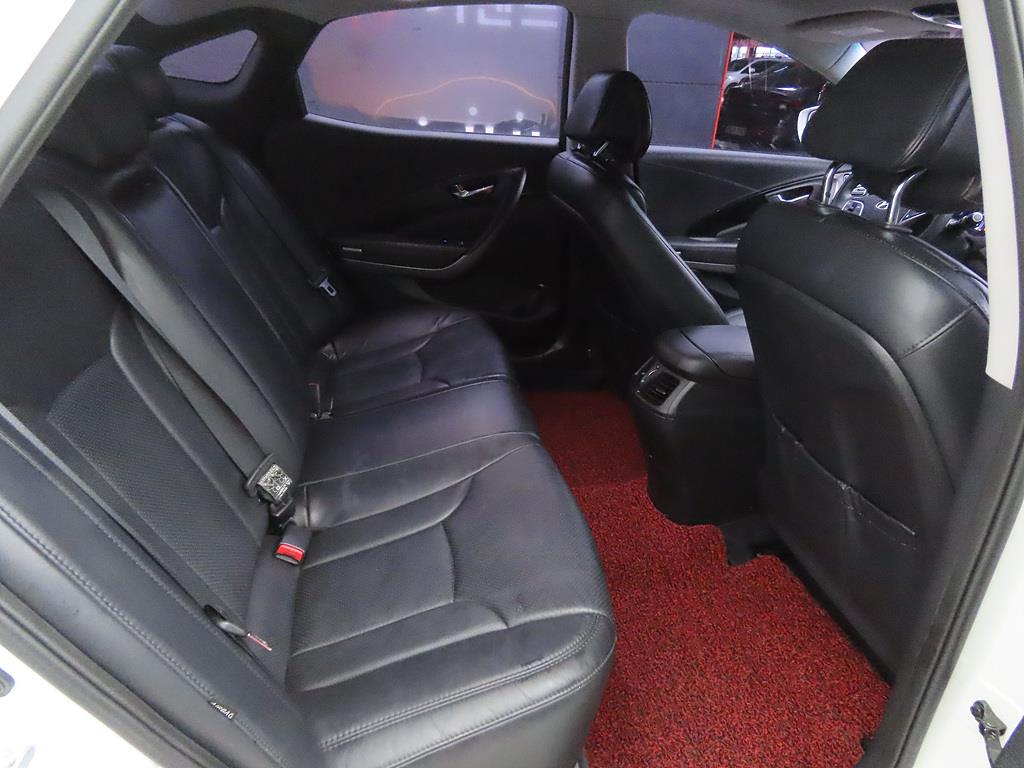 HYUNDAI Grandeur - Vista 6