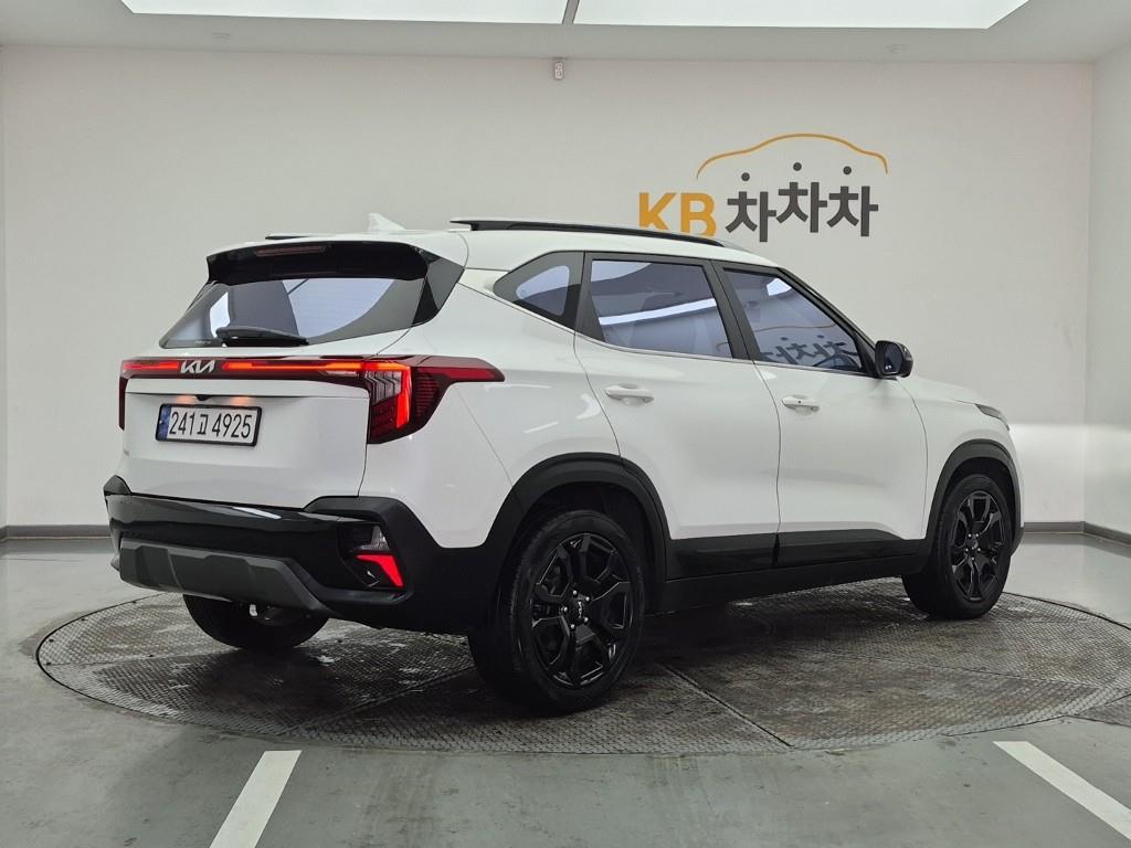 KIA Seltos - Vista 4