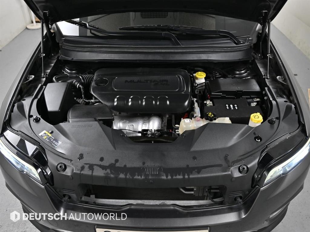 Jeep Cherokee - Vista 6