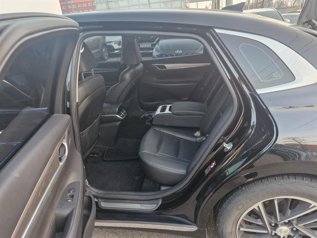 HYUNDAI Grandeur - Vista 10