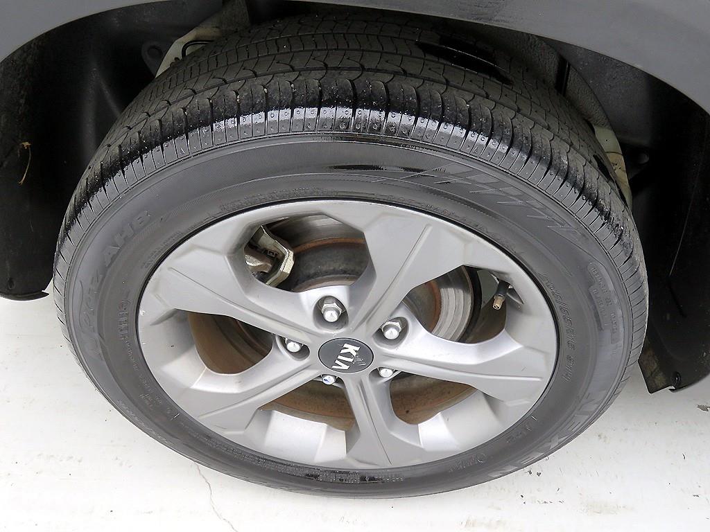 KIA Seltos 2022 Blanco - Importación desde Corea - HF Imports Iquique - Foto 20