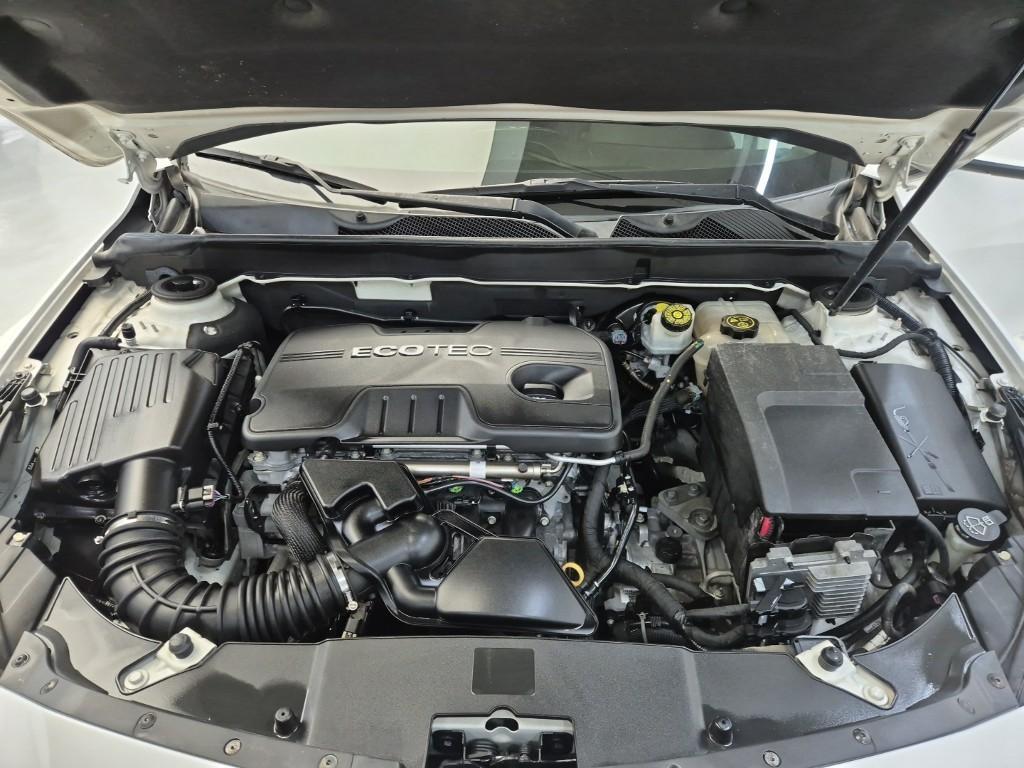 Chevrolet Malibu - Vista 5