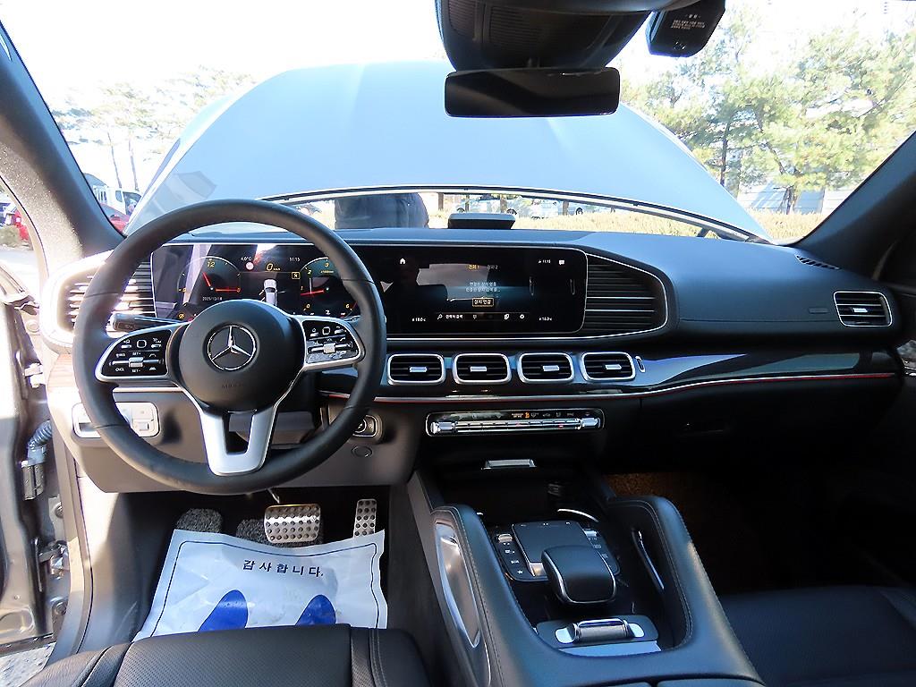 Mercedes Benz GLE Class - Vista 7