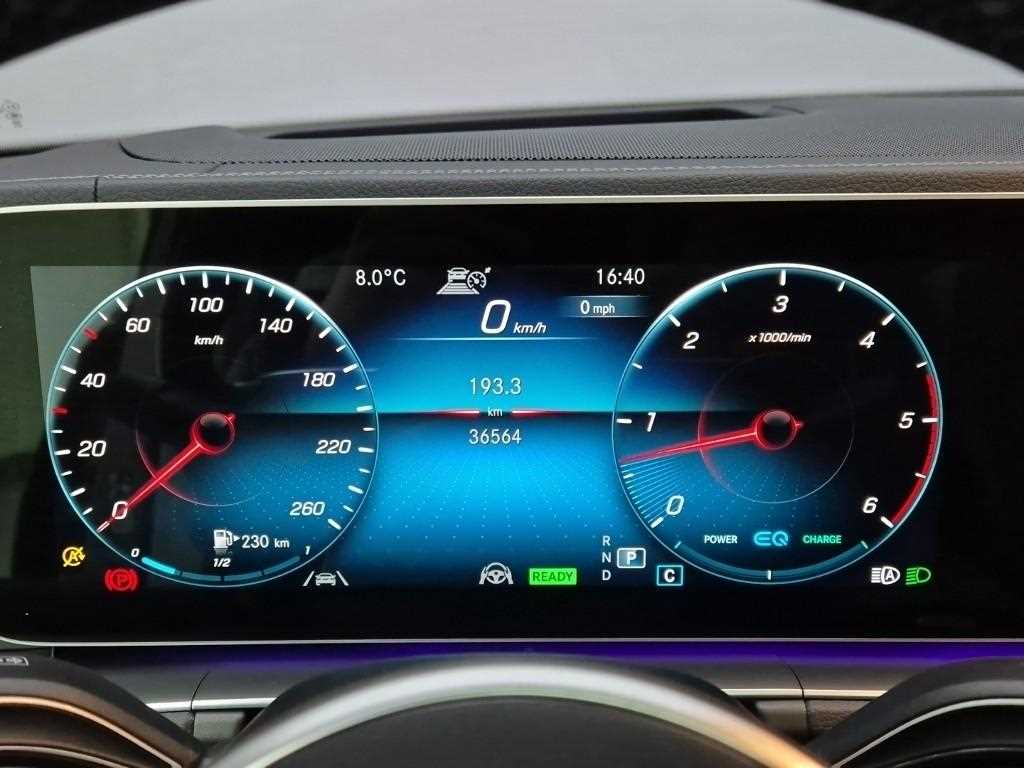 Mercedes Benz GLE Class - Vista 6