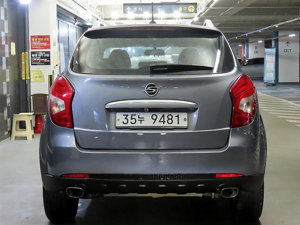 Ssangyong Korando - Vista 5