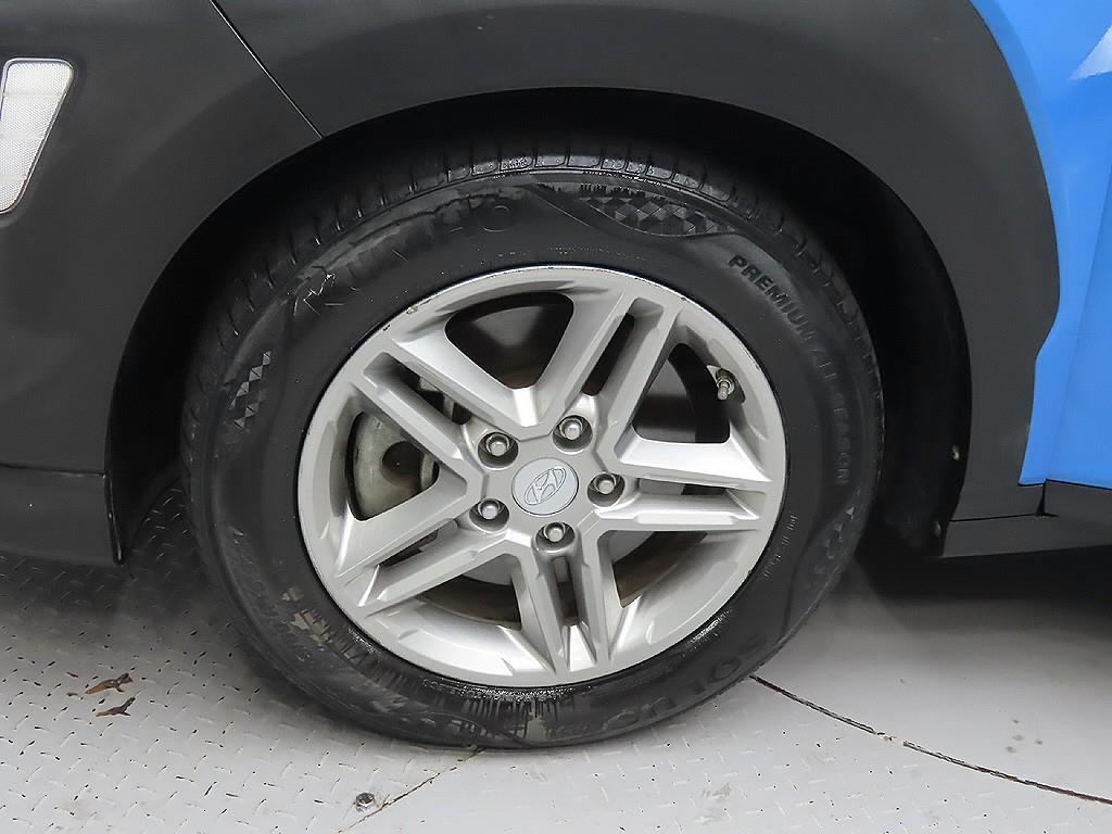 HYUNDAI Kona - Vista 9