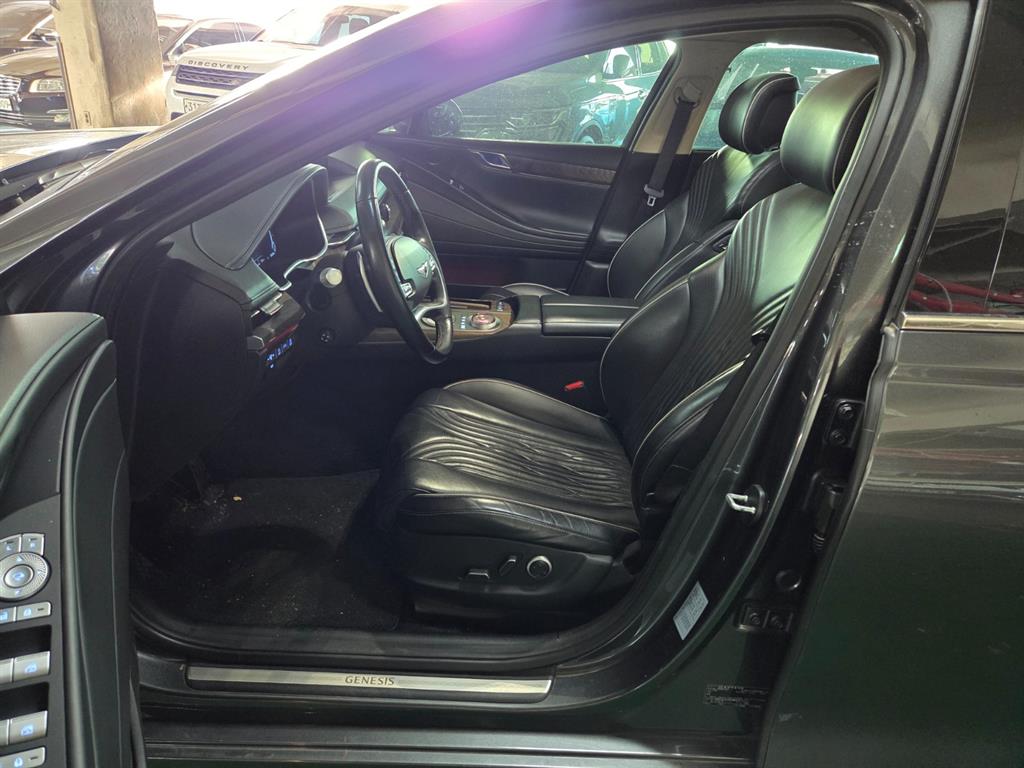 Genesis G80 - Vista 6