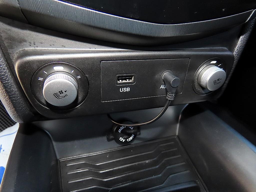 Ssangyong Tivoli 2018 Blanco - Importación desde Corea - HF Imports Iquique - Foto 13