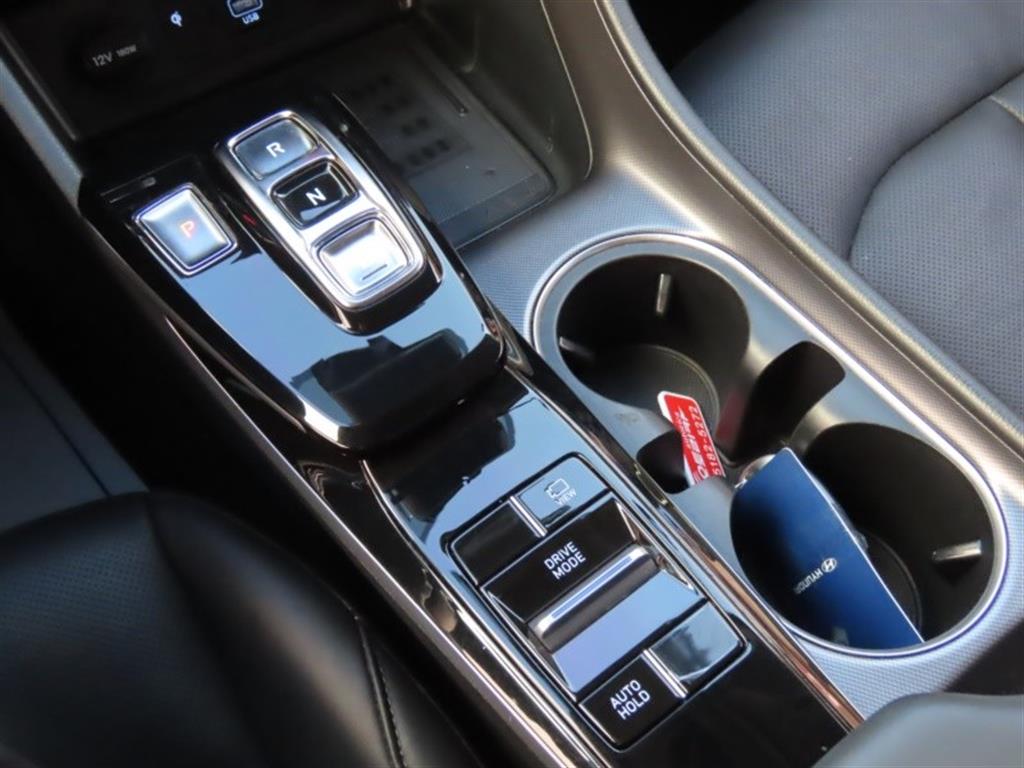 HYUNDAI Sonata - Vista 11